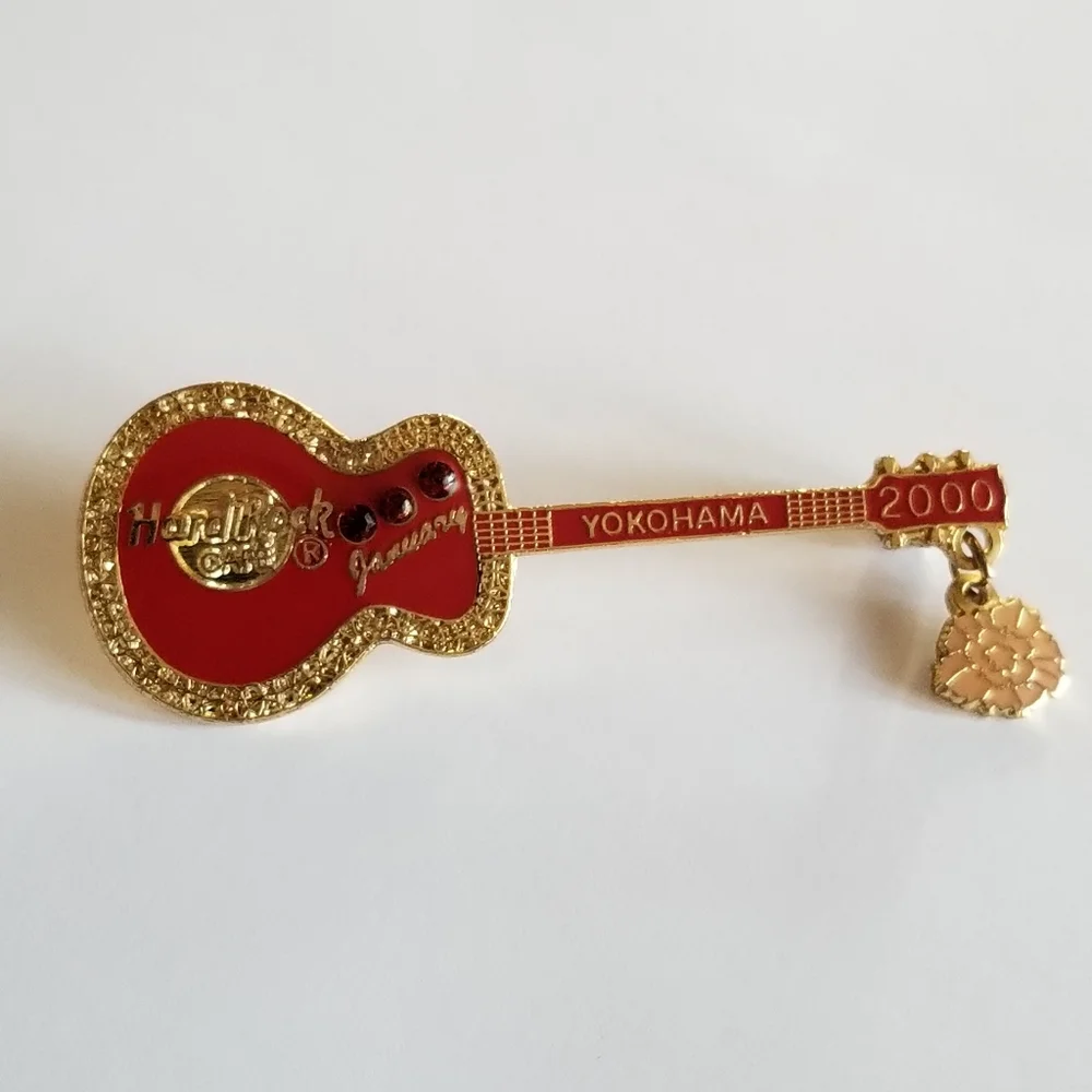 Vintage Hard Rock Cafe pin YokohamaAsian Birthstone Calendar Guitar Series